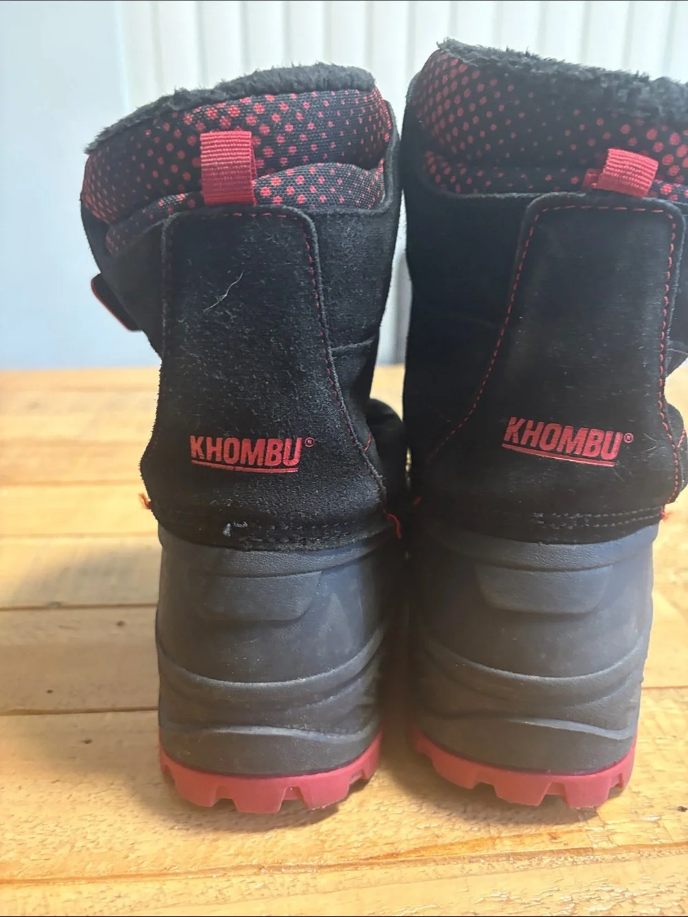 Khombu Black and Red Kids Snow Boots with Rugged Outsole